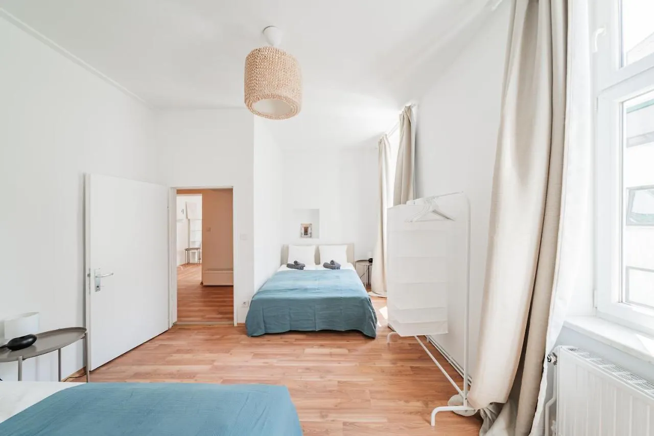 Central Appartment Viena 0*,